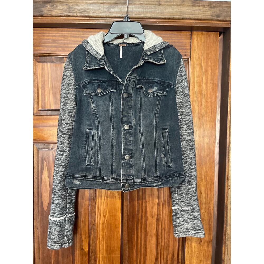 Free People mixed media denim jacket featuring detachable hood Medium